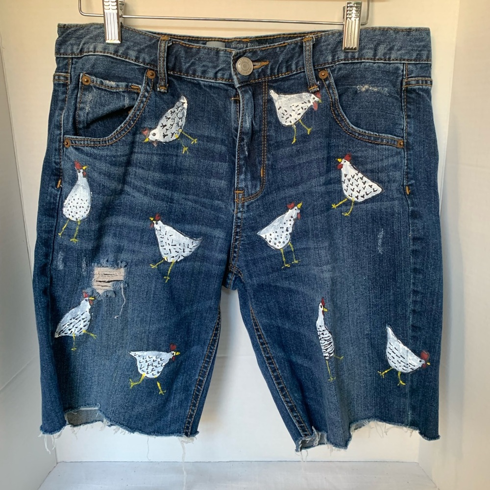 HAND PAINTED CHICKEN CUT OFFS | OOAK Hand Painted themed cut offs sz 8